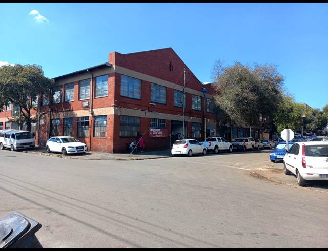 2,390M² WAREHOUSE FOR SALE IN JEPPESTOWN